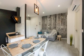 APPART-HOTEL calme avec terrasse, Wi-fi haut débit, petit-déjeuner, room-service et parking privé